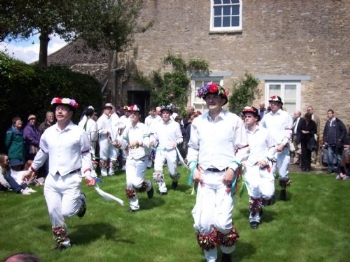 View the gallery : Morris Dancing Day